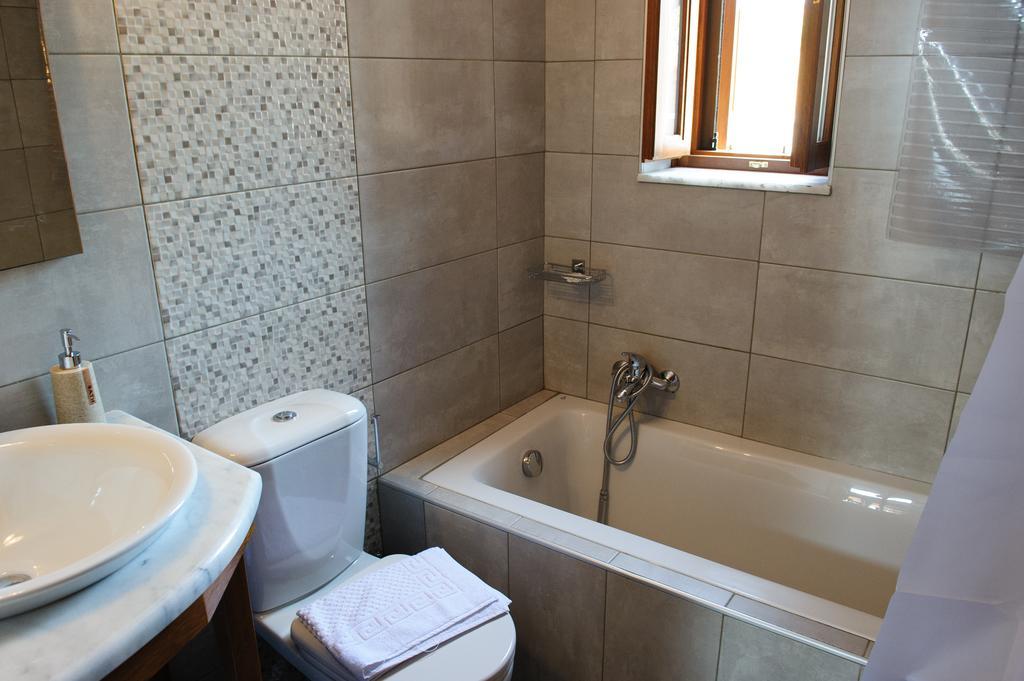 קיוטארי Alisahni Beachfront Villas מראה חיצוני תמונה